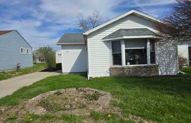 2 Bedroom Home in Bloomington! photos photos