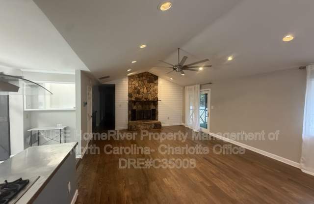 1945 Slater Road Gallery 4