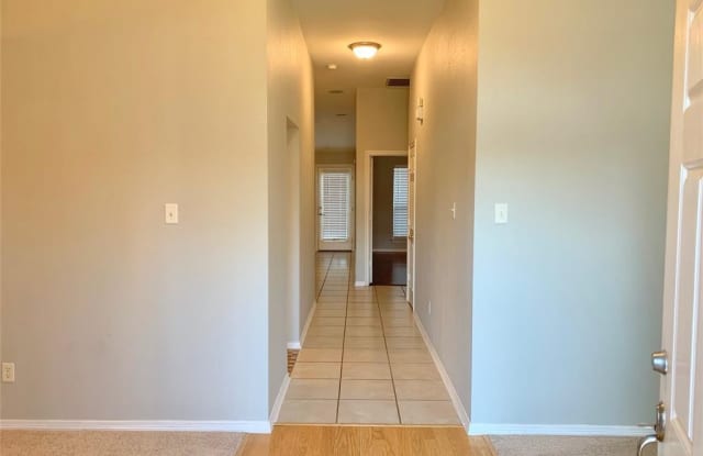 5005 Bayberry Drive Gallery 3