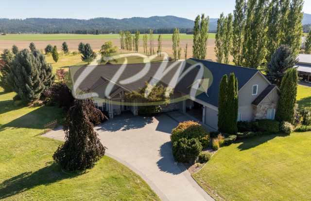 Spacious 3-Bedroom Home on 4.5 Acres – Post Falls, ID photos photos