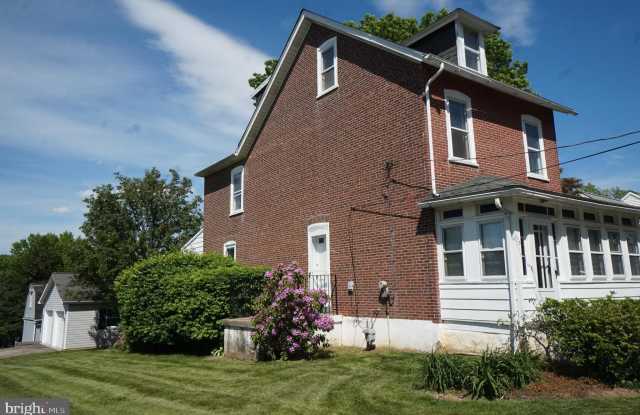 115 COLUMBIA AVENUE - 115 Columbia Avenue, Phoenixville, PA 19460
