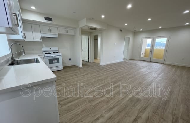 11490 Oxnard Street, Unit 12 - 11490 Oxnard Street, Los Angeles, CA 91601 11490 Oxnard Street, Unit 12 - 11490 Oxnard Street, Los Angeles, CA 91601