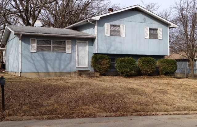 402 Adrian Ave photos photos