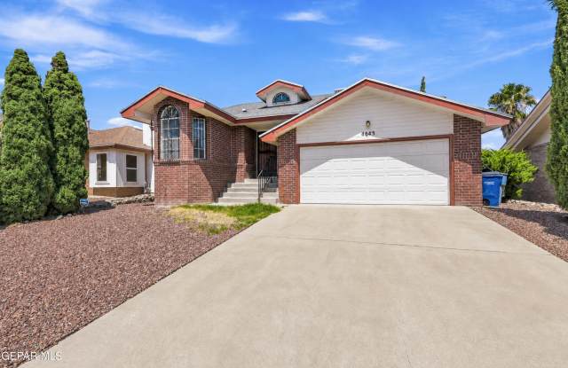 4645 LOMA DE PLATA Drive Gallery 3