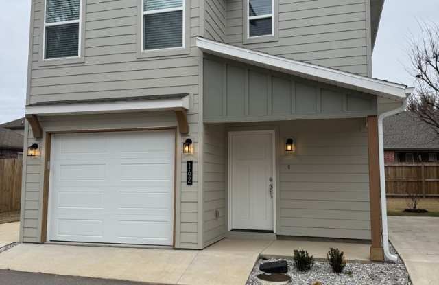 New 2 Bedroom In Centerton! photos photos