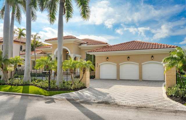 533 E Alexander Palm Road photos photos