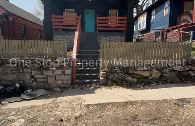 Beautiful 4 Bedroom 2 Bathroom Home in Kansas City! photos photos