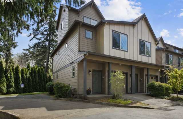 Stunning Progress Ridge End-Unit Townhome with Modern Kitchen, Dual Suites & Spacious Loft Gallery 1