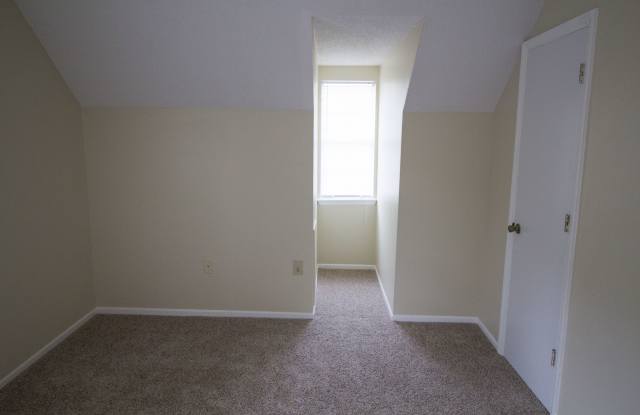 1200 Hulon Cir Gallery 2