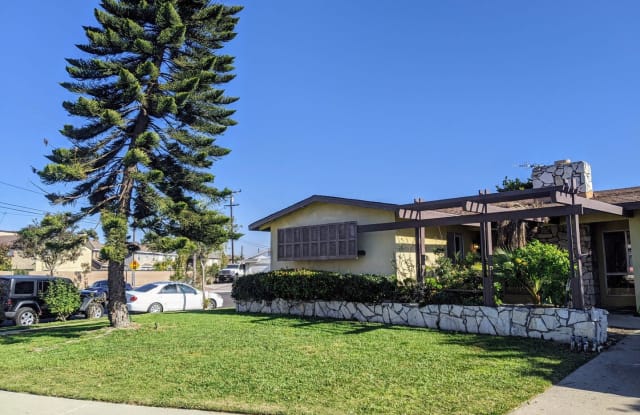 7902 Rhine Dr - 7902 Rhine Drive, Huntington Beach, CA 92647