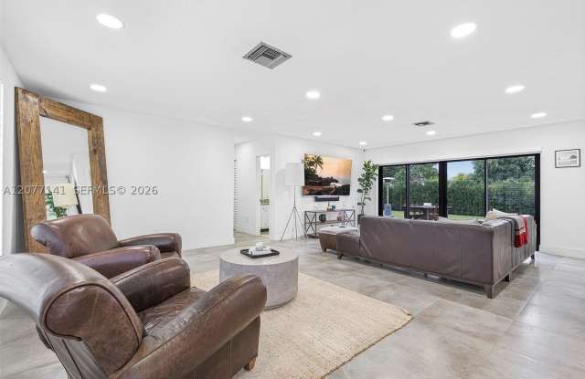 5210 SW 128th Ct Gallery 4
