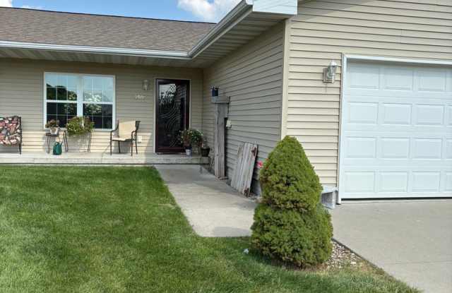 3 Bedroom 2 Bathroom Duplex photos photos