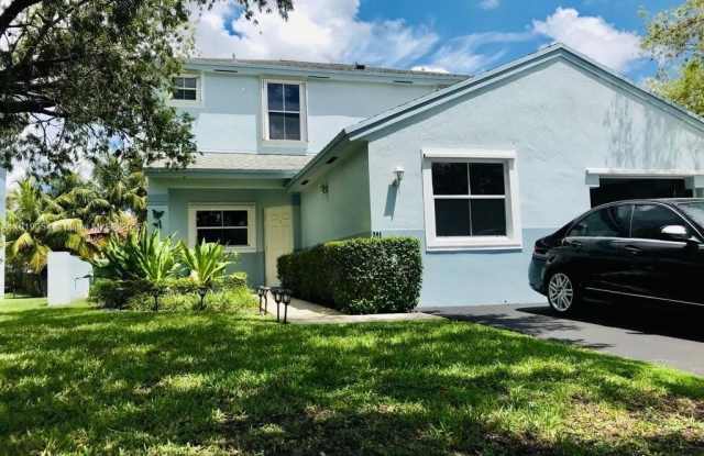 201 NW 207th Ave - 201 Northwest 207th Avenue, Pembroke Pines, FL 33029
