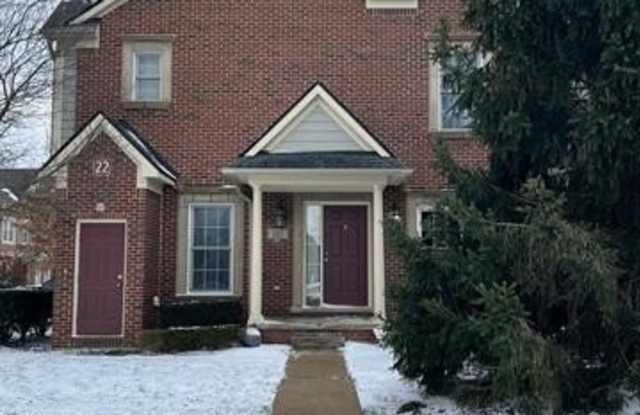 1302 W CRYSTAL Circle - 1302 West Crystal Circle, Canton, MI 48187