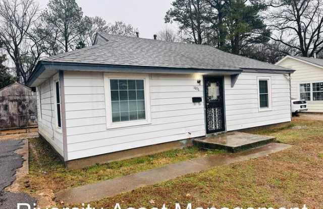 1696 Russwood Road photos photos