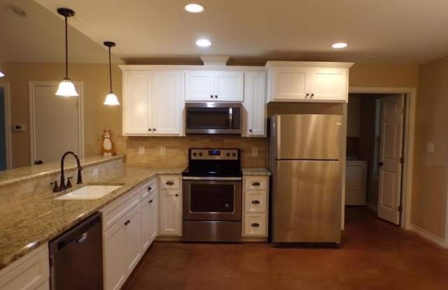 203 Island Lodges Gallery 2
