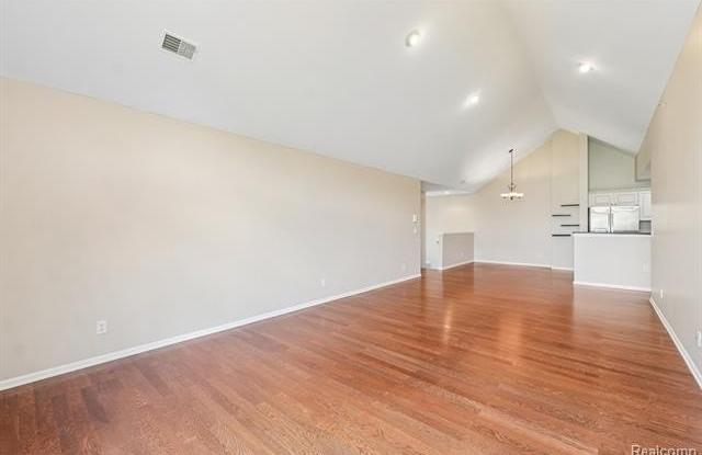 7821 Ambassador Drive Gallery 4