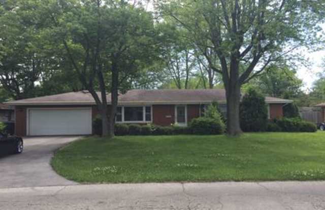 4504 N Rosewood Ave. - 4504 North Rosewood Avenue, Muncie, IN 47304