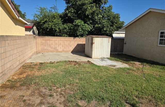9143 Algeroma Street Gallery 4