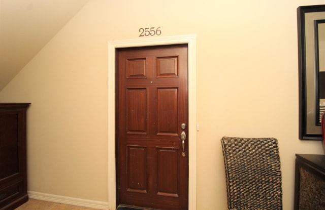 2556 East Turtle Creek Drive Gallery 3