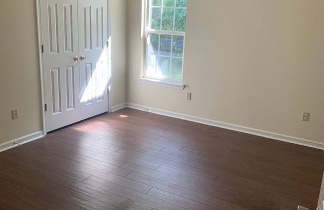 City Home located in Quiet Community Gallery 4