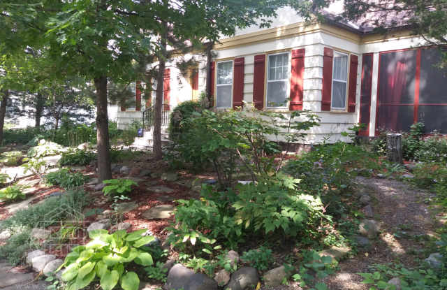 1710 3rd Ave N Unit 2 photos photos