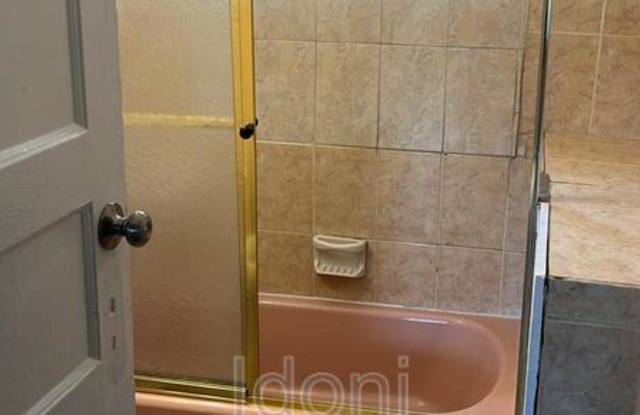 79 Baltimore Street - apt 1 - 79 Baltimore Street, Hartford, CT 06112 79 Baltimore Street - apt 1 - 79 Baltimore Street, Hartford, CT 06112