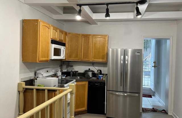1009 W SUSQUEHANNA AVENUE photos photos