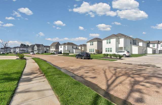 Lakewood Manor Gallery 2
