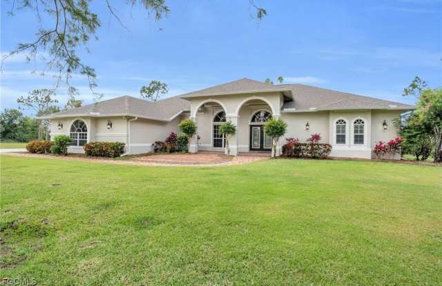 11435 Plantation Road - 11435 Plantation Road, Lee County, FL 33966