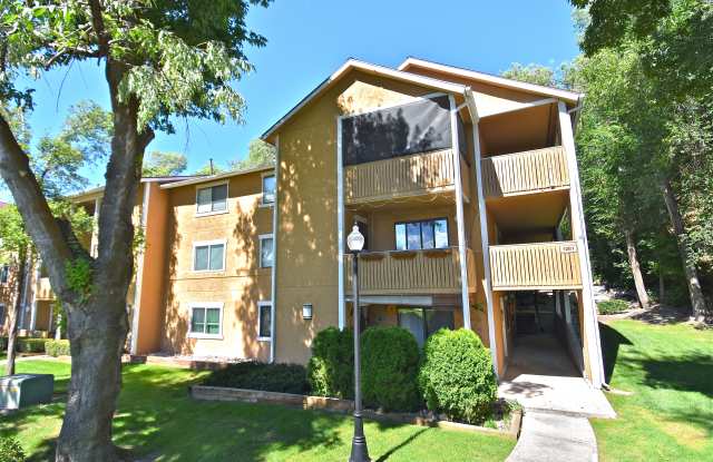 1281 E Shadow Ridge Dr Apt 10X - 1281 Shadow Ridge Drive, Cottonwood Heights, UT 84047