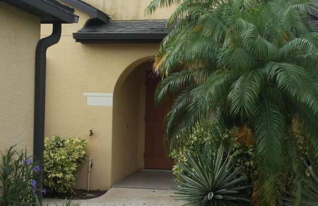 990 Luminary Circle Gallery 2