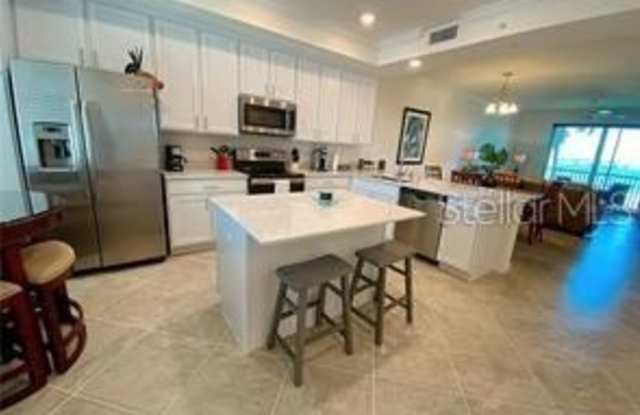 1020 TIDEWATER SHORES Loop Gallery 4
