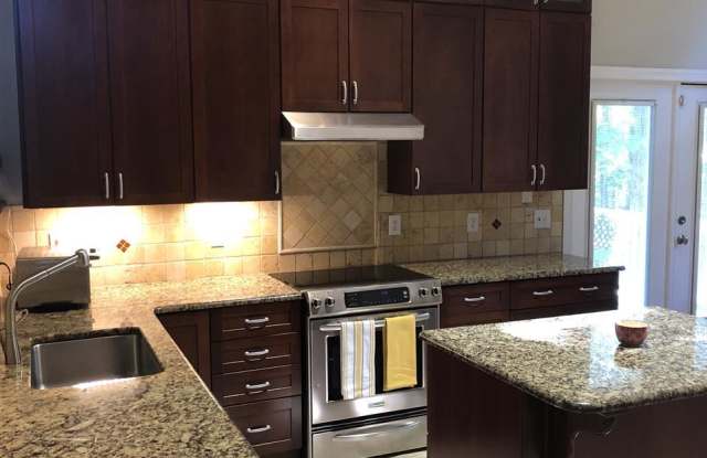 111 LeBlanc Court Gallery 2