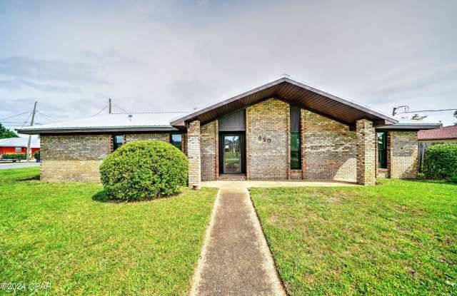 1820 W 24th Street - 1820 West 24th Street, Pretty Bayou, FL 32405