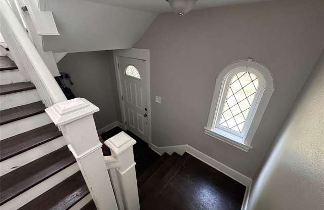 5616 Vickery Boulevard Gallery 3