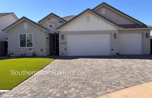Beautiful 4 bed | 3 Bath | 3 Car Garage off Washington Dam Rd with Hot Tub photos photos