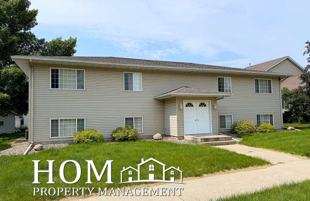 408 Broadway Avenue - 4 photos photos
