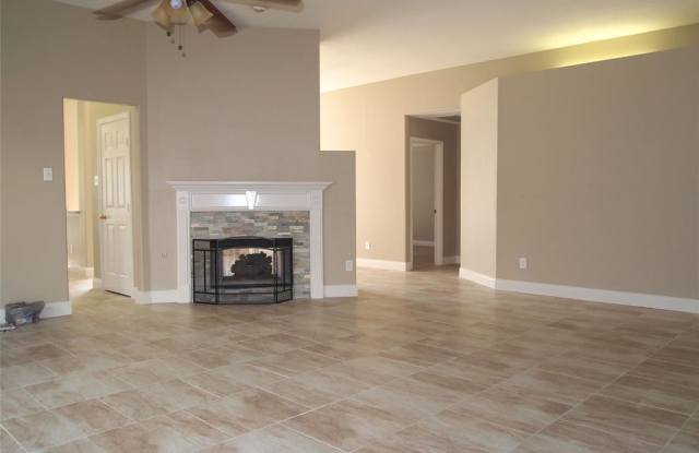 20838 Kings Clover Court Gallery 2