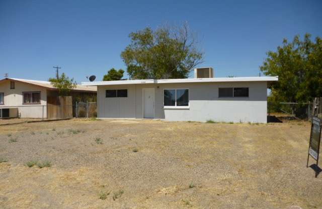 10226 FRESNO ST - 10226 Fresno Street, Wellton, AZ 85356