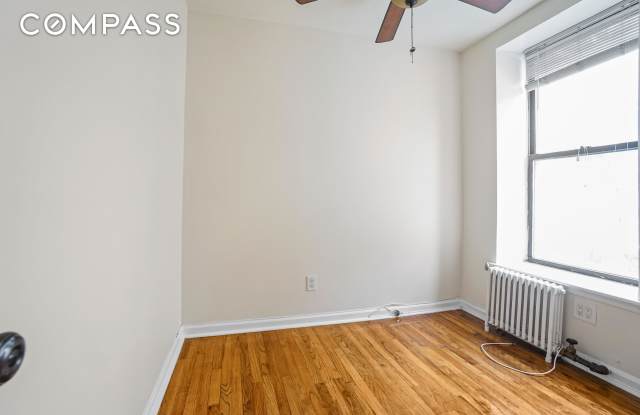 270 E 78th Street Gallery 3