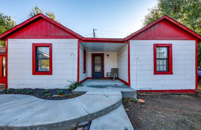 Remodeled three bed house on a quiet cul-de-sac - 5504 Wilson Place, Oklahoma City, OK 73135