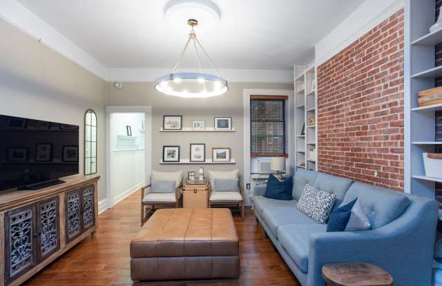 1114 HUDSON ST Gallery 2