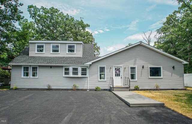 Welcome Home photos photos