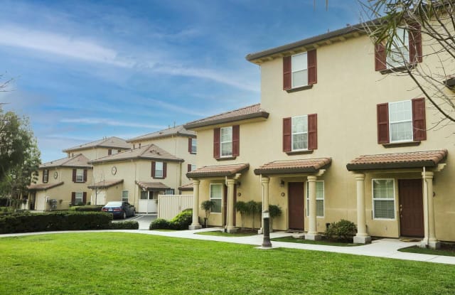 Tuscana Townhomes photos photos