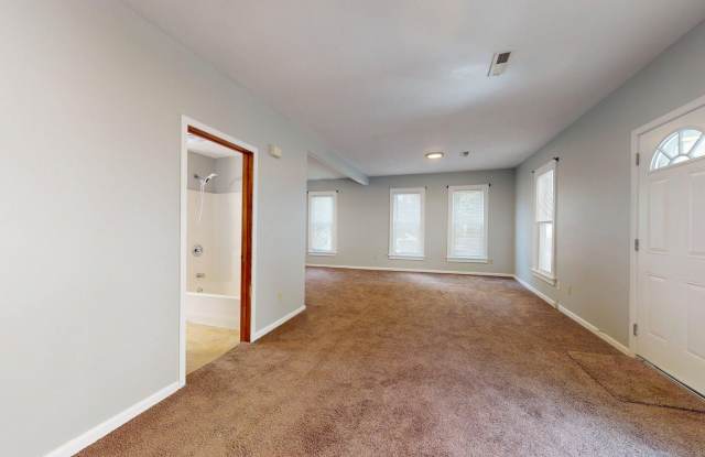 Madison/W.95th neighborhood : 3 bedroom/1 bath single family house available NOW. photos photos Madison/W.95th neighborhood : 3 bedroom/1 bath single family house available NOW. photos photos