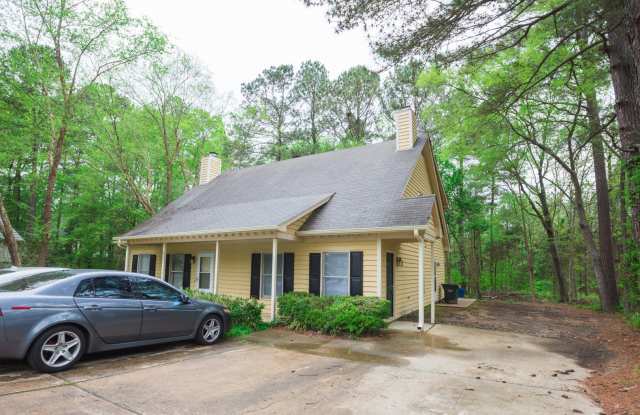 Available Early July! Renovated 3 bedroom Duplex close to Duke! photos photos