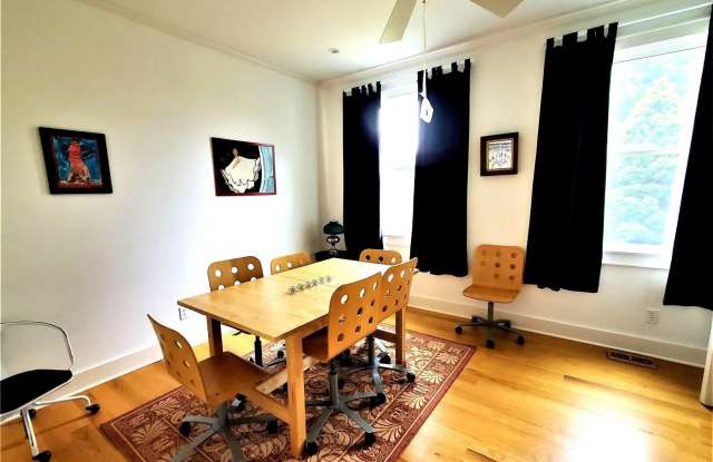 1000 Rambler Road Gallery 4