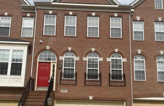 13202 WINDY OAK WAY - 13202 Windy Oak Way, McNair, VA 20171