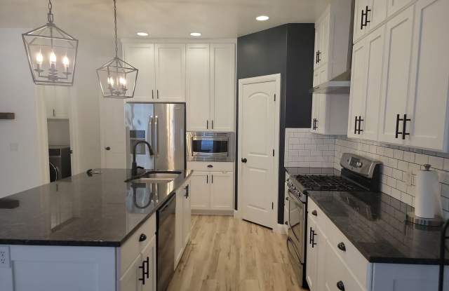 4 Bedroom St. George Home with Bonus Room. Pet Friendly! photos photos